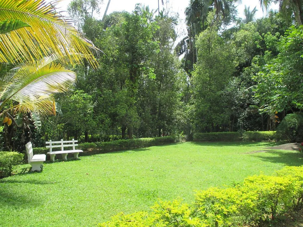 Alfred Colonial Bungalow & Spice Garden Kobbekaduwa